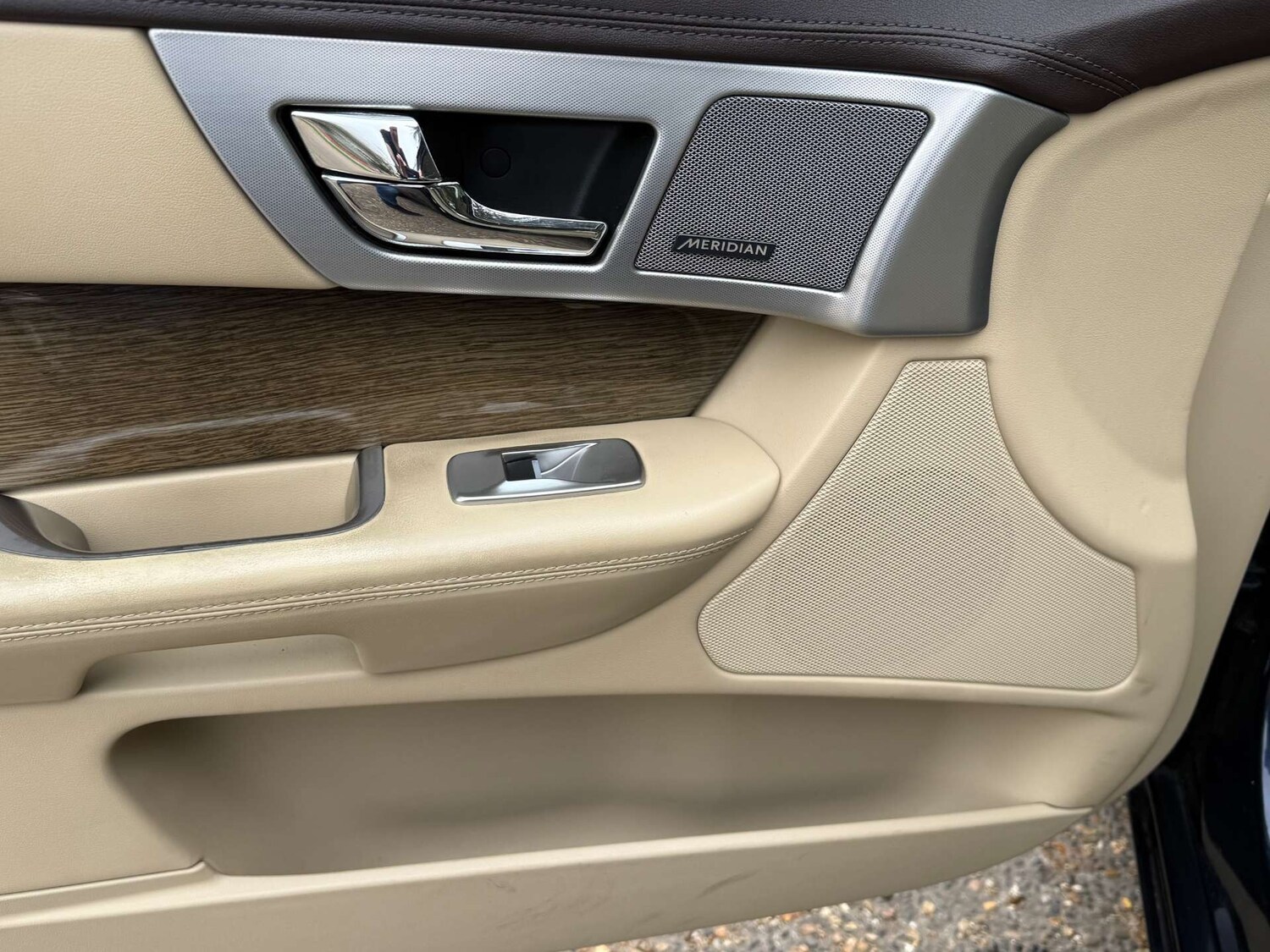 Used Jaguar XF 2014 for sale - 78202460: Photo 41