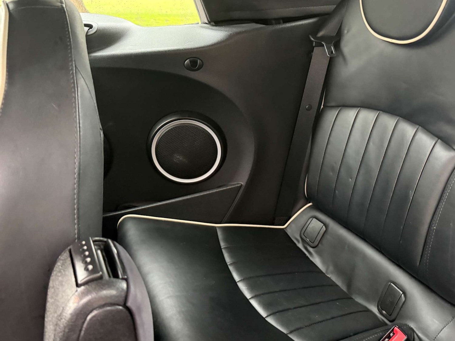 Used MINI Convertible 2012 for sale - 76830130: Photo 15