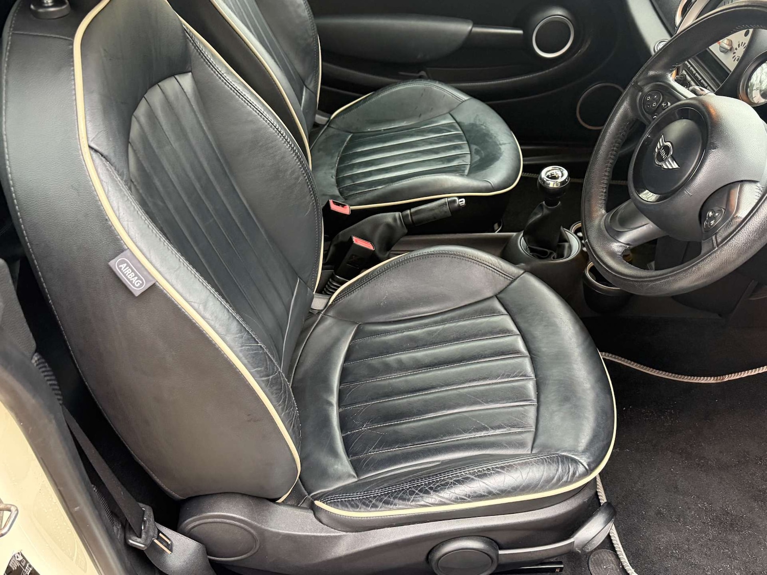 Used MINI Convertible 2012 for sale - 76830130: Photo 17