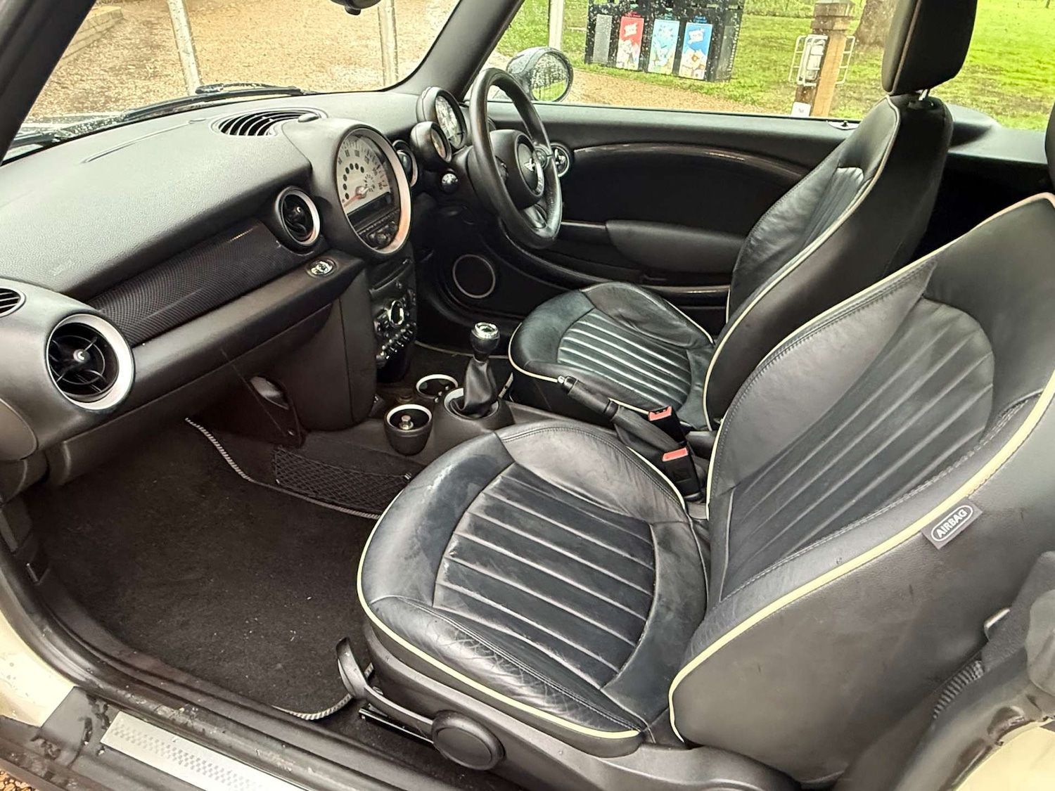 Used MINI Convertible 2012 for sale - 76830130: Photo 9