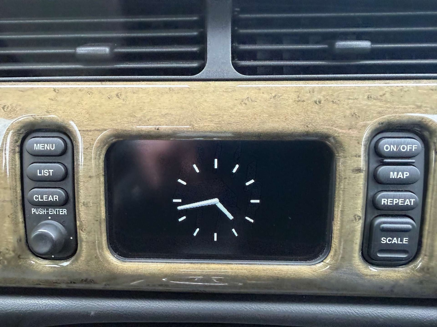 Used Jaguar XKR 2004 for sale - 78131362: Photo 10