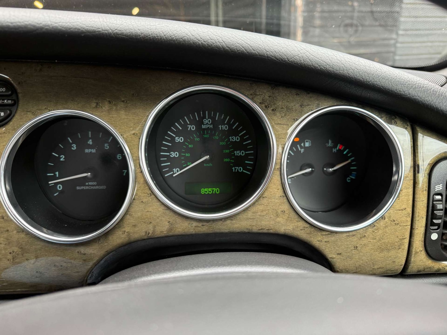 Used Jaguar XKR 2004 for sale - 78131362: Photo 11