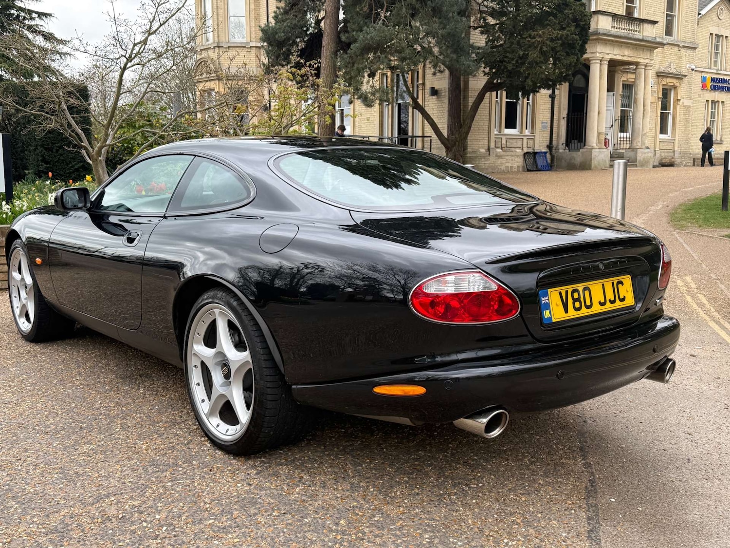 Used Jaguar XKR 2004 for sale - 78131362: Photo 4