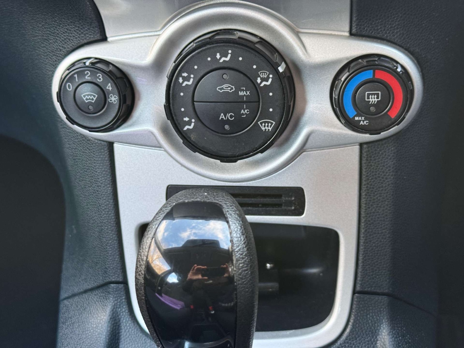 Used Ford Fiesta 2012 for sale - 76959855: Photo 10