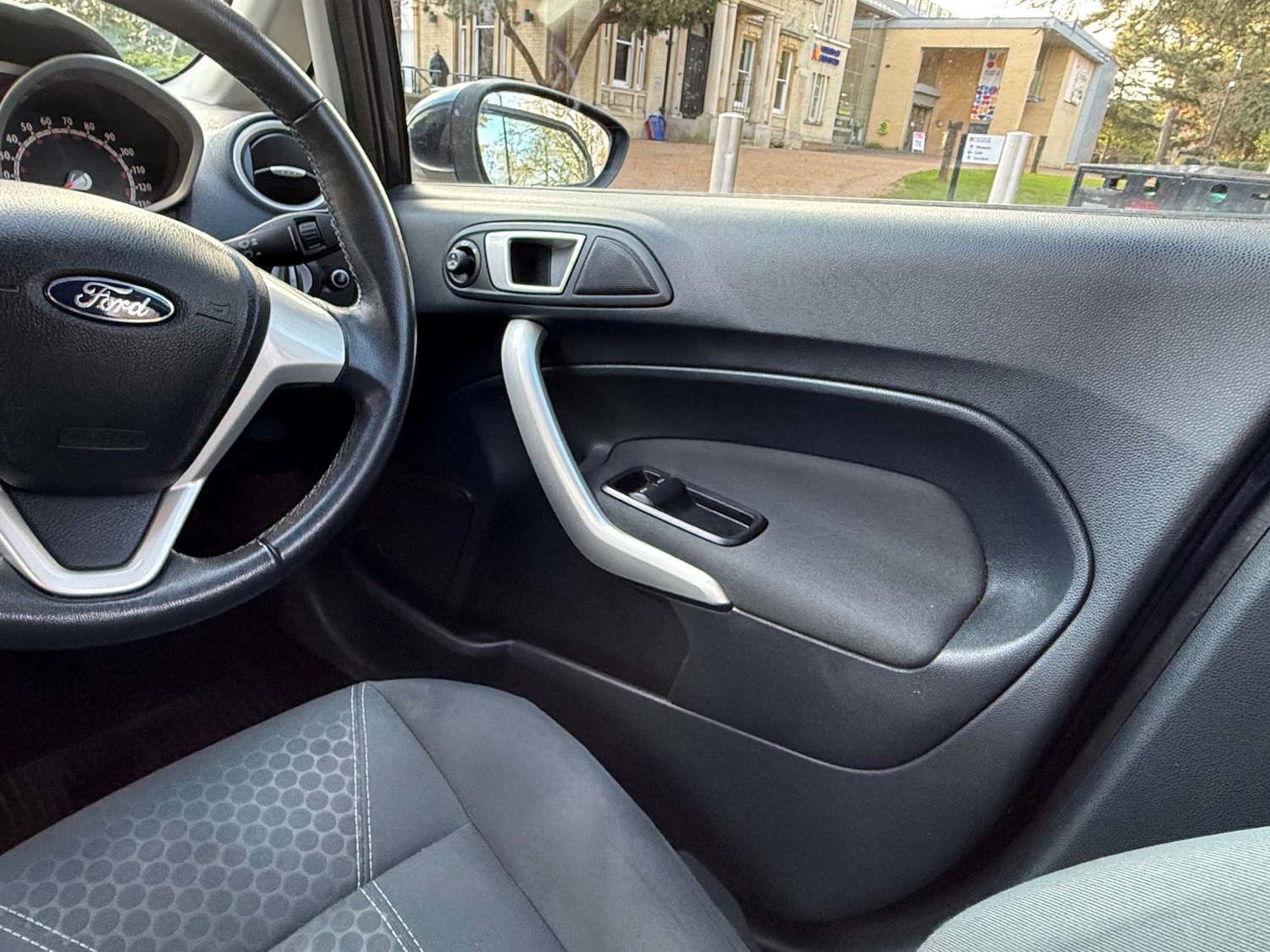 Used Ford Fiesta 2012 for sale - 76959855: Photo 21