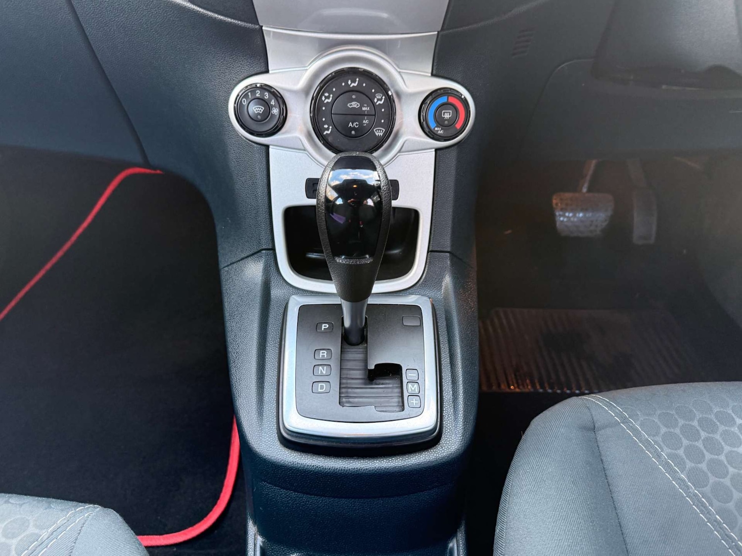 Used Ford Fiesta 2012 for sale - 76959855: Photo 23