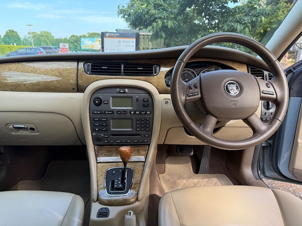 Used Jaguar X-Type 2004 for sale - 75095228: Photo 18