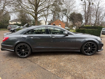 Used Mercedes-Benz CLS 2013 for sale - 77059121: Photo
