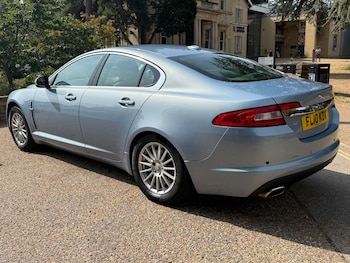 Used Jaguar XF 2010 for sale - 79322319: Photo