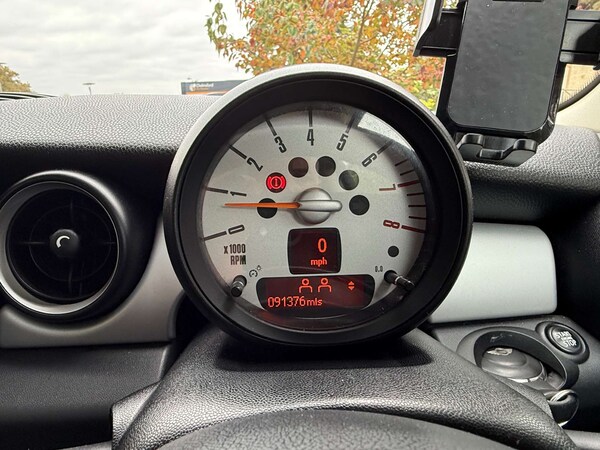 Used MINI Hatch 2011 for sale - 76331016: Photo 17