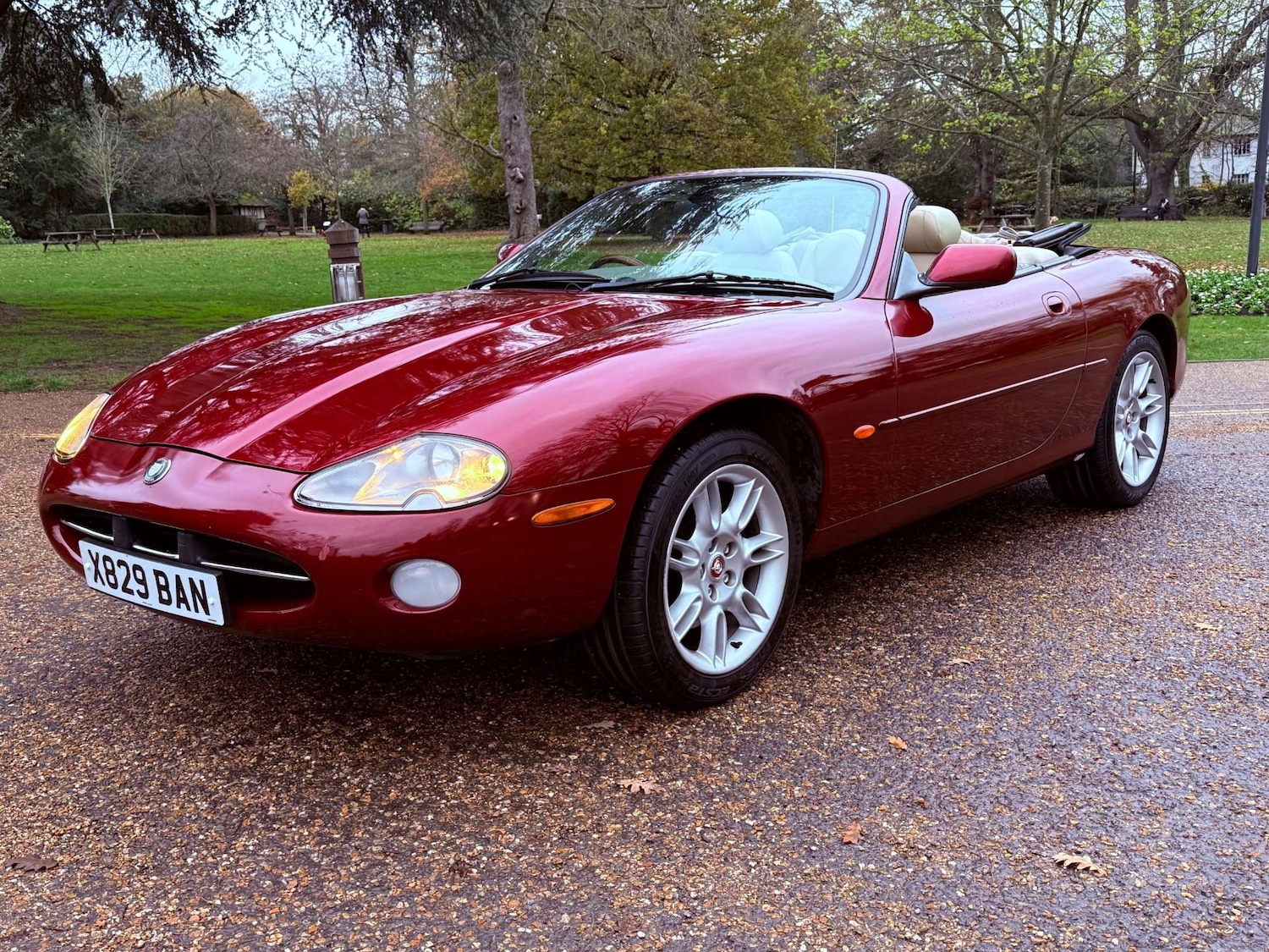 Used Jaguar XK8 2000 for sale - 76735785: Photo 1