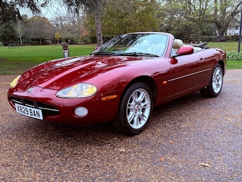 2000 - 4.0 XK8 Convertible Auto 2dr
