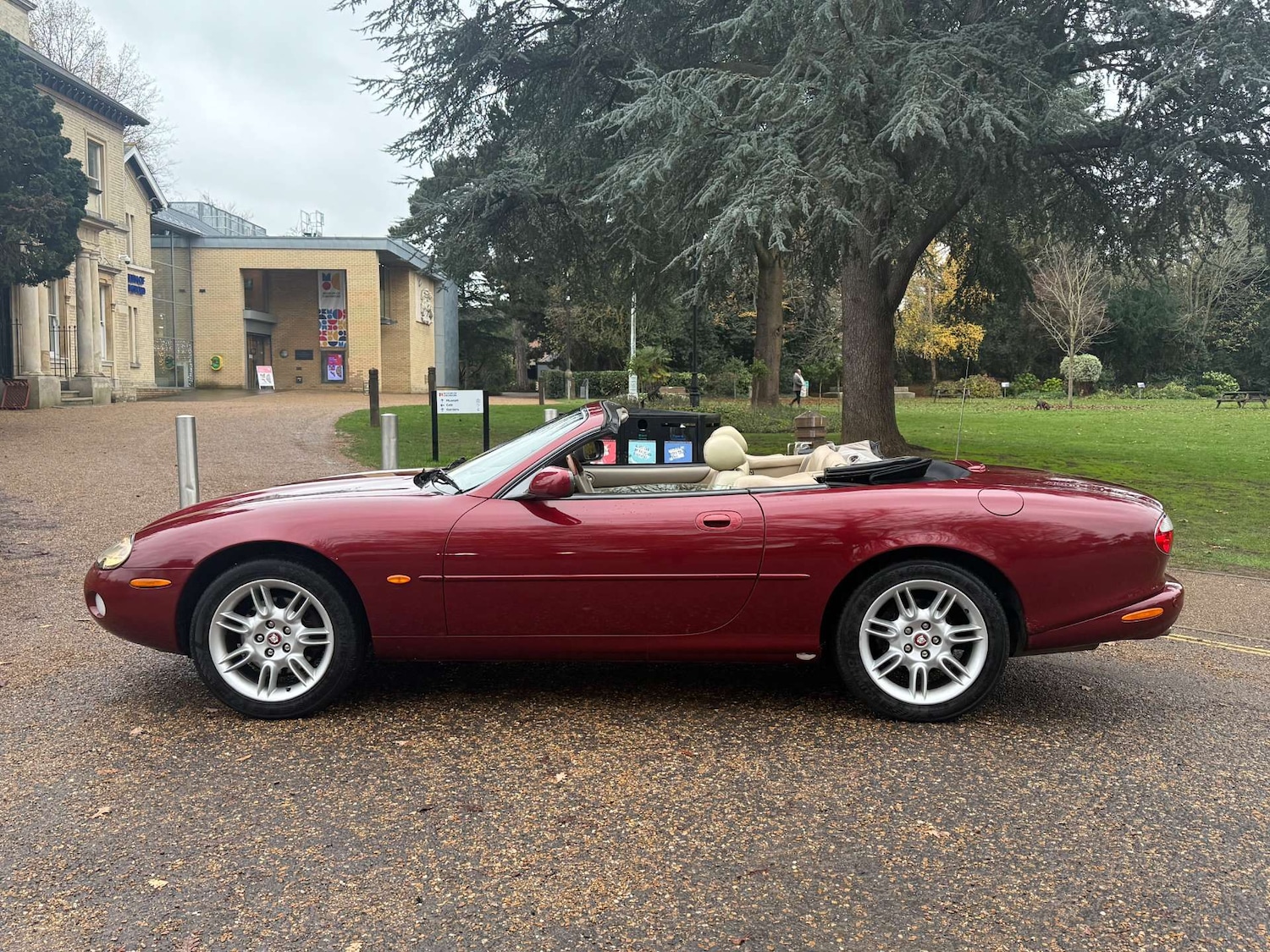 Used Jaguar XK8 2000 for sale - 76735785: Photo 5