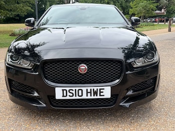Used Jaguar XE 2017 for sale - 79080619: Photo