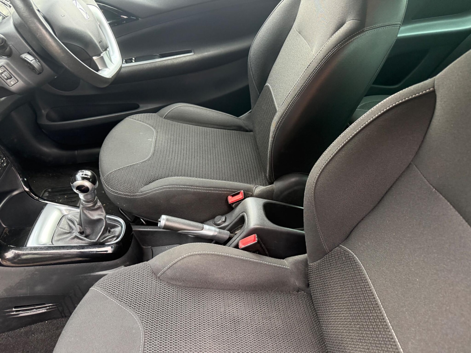 Used Citroen DS3 2013 for sale - 76026497: Photo 10