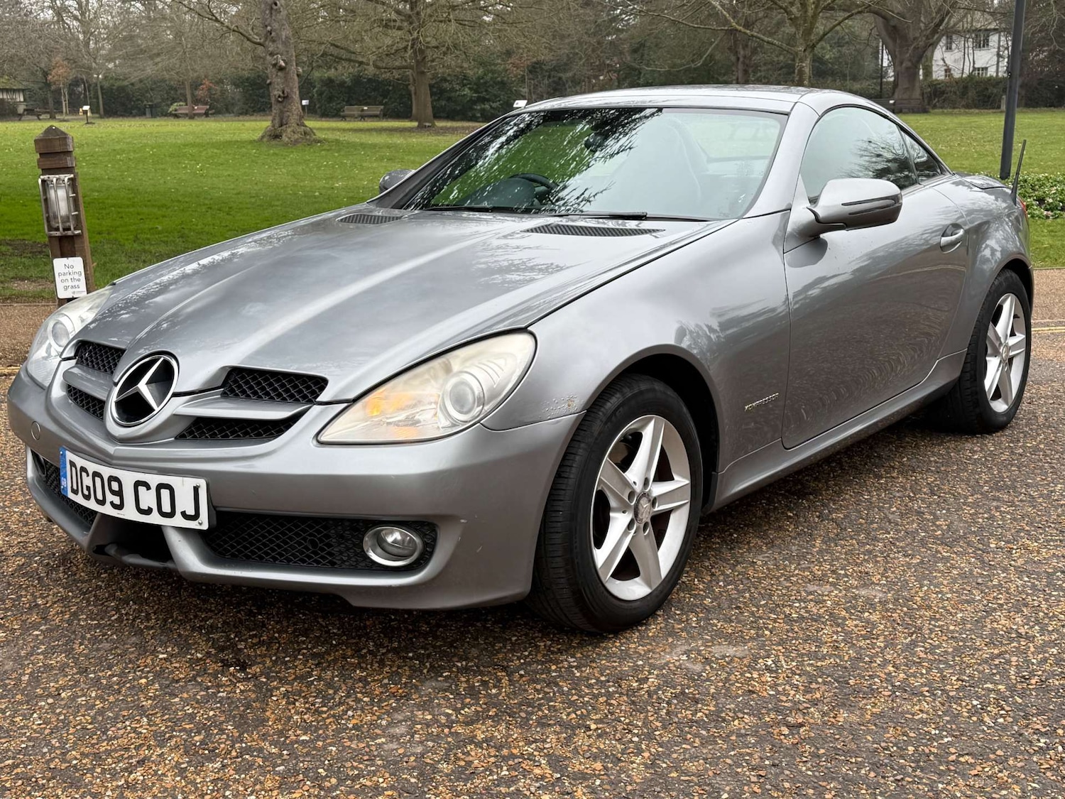 Used Mercedes-Benz SLK 2009 for sale - 77434665: Photo 4