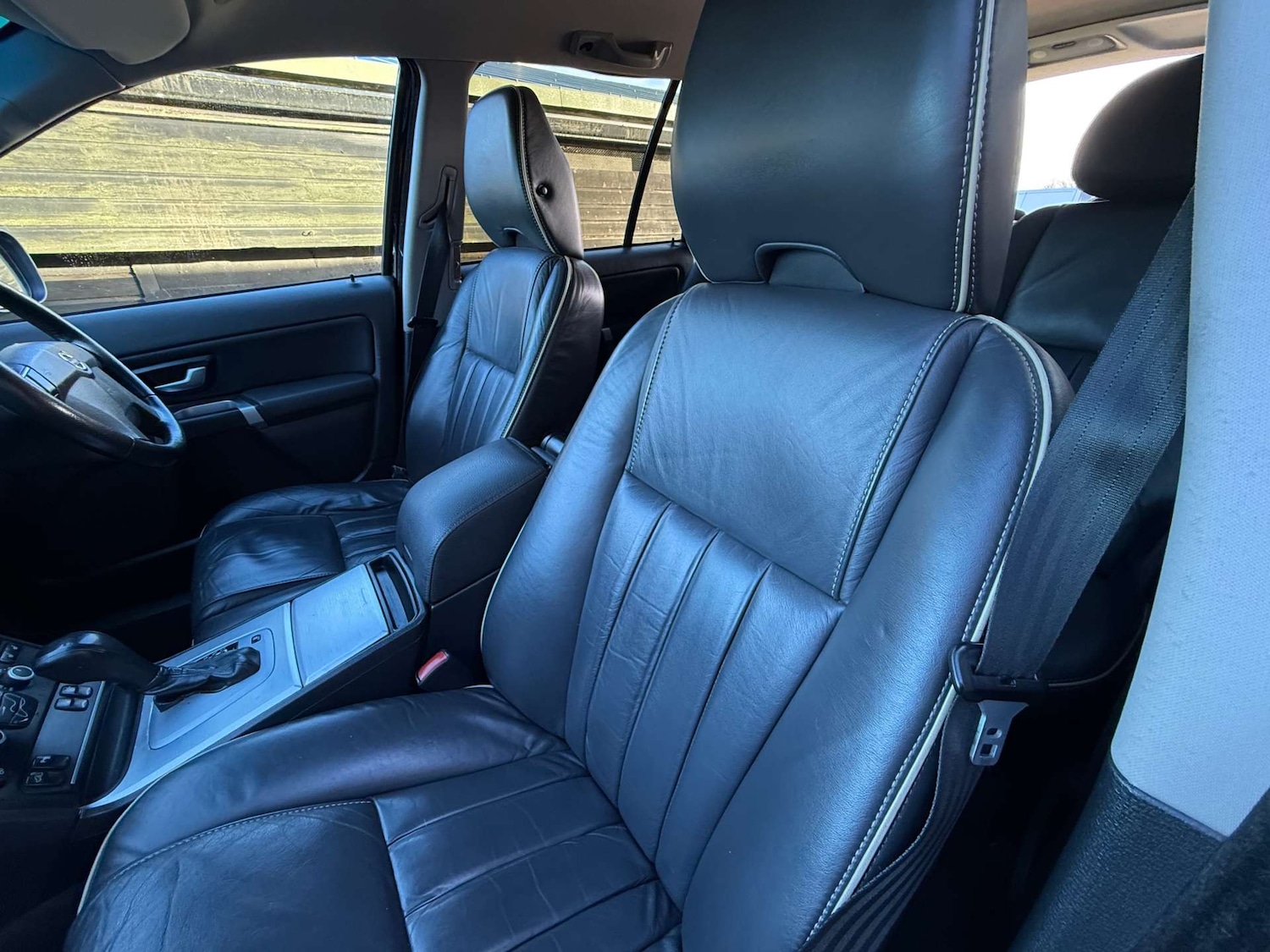 Used Volvo XC90 2011 for sale - 76830122: Photo 13