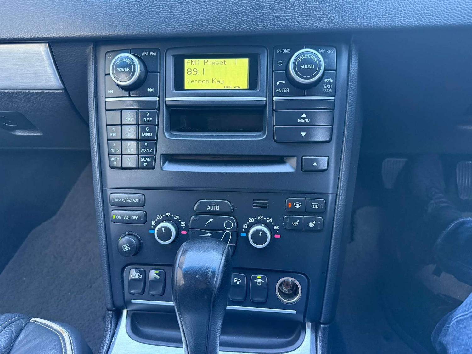 Used Volvo XC90 2011 for sale - 76830122: Photo 15