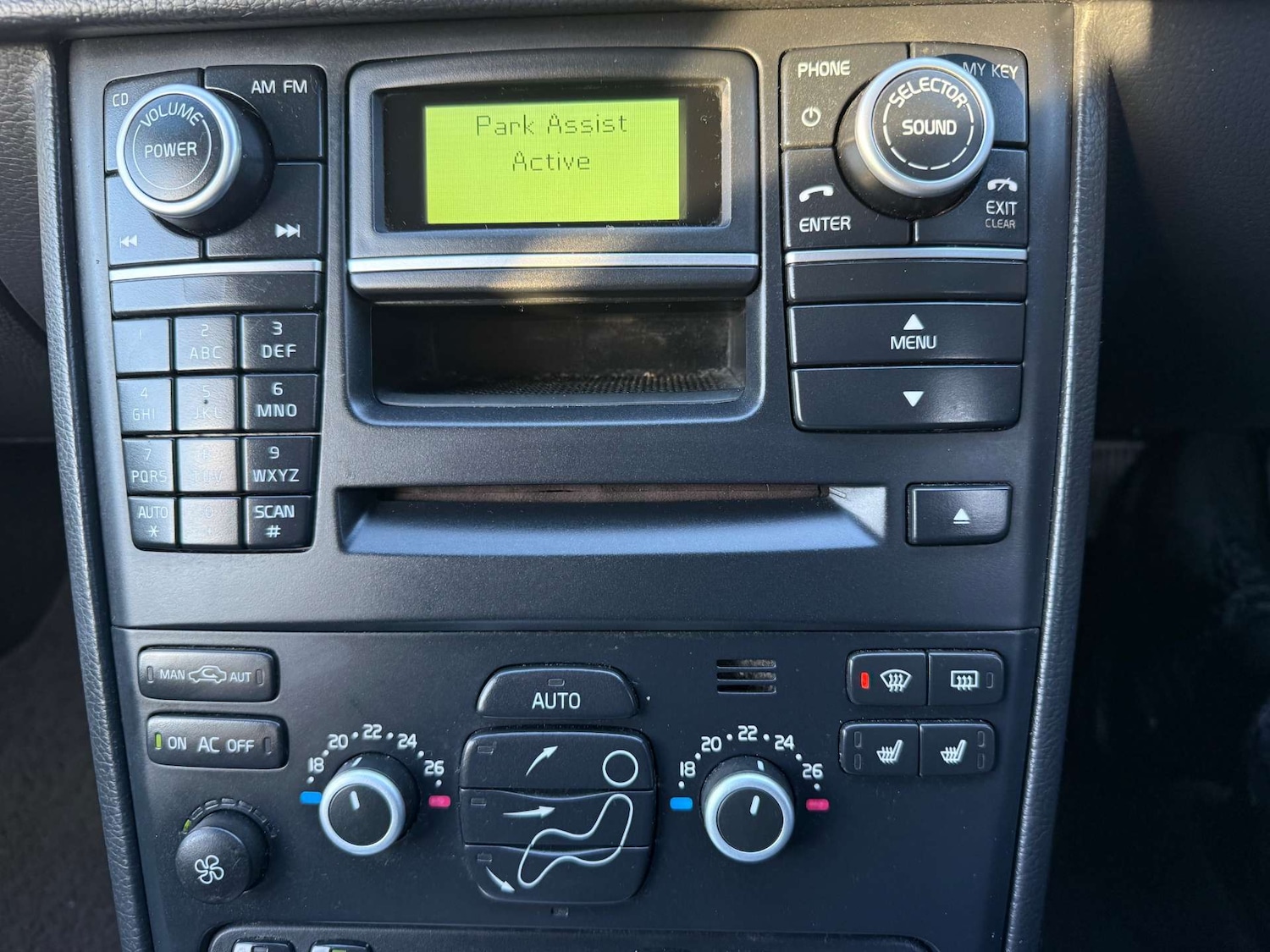 Used Volvo XC90 2011 for sale - 76830122: Photo 18