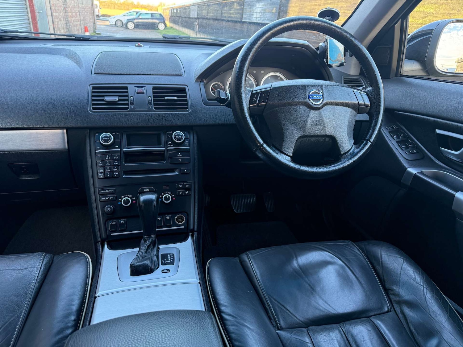 Used Volvo XC90 2011 for sale - 76830122: Photo 28