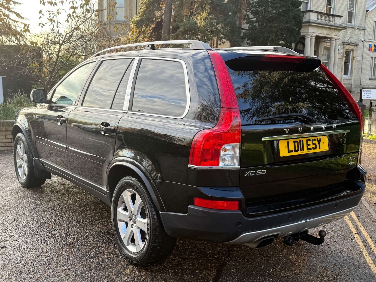 Used Volvo XC90 2011 for sale - 76830122: Photo 9