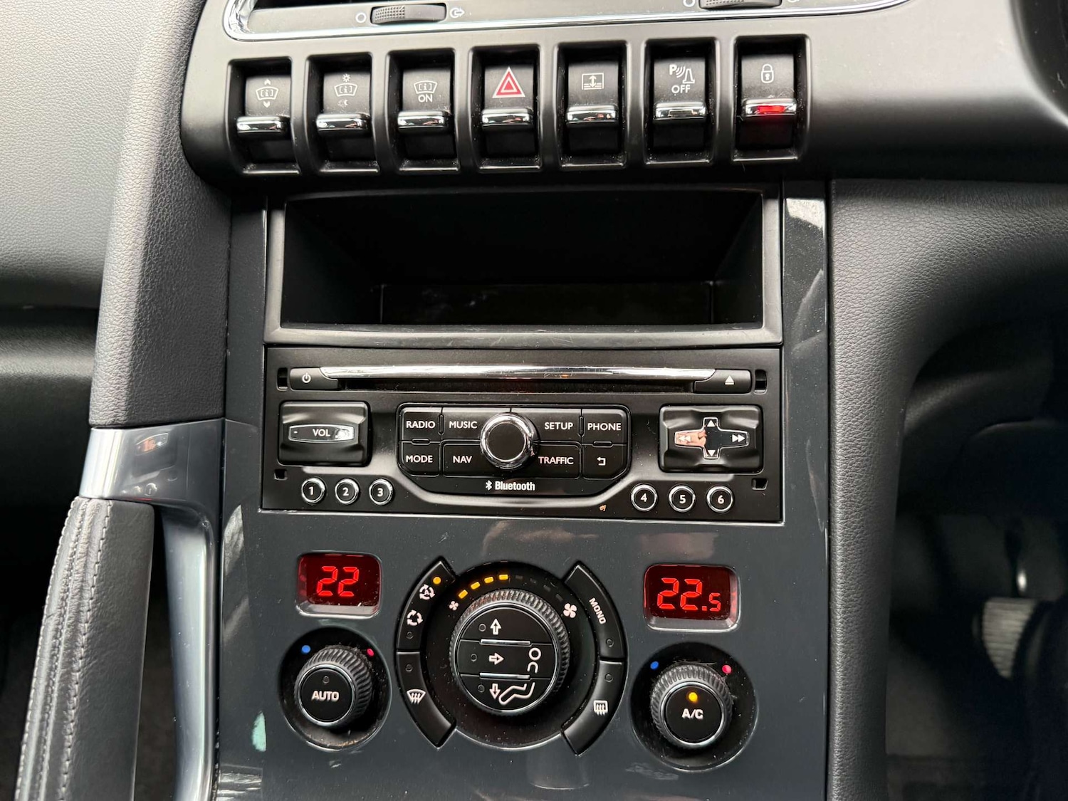 Used Peugeot 3008 2015 for sale - 76961799: Photo 22