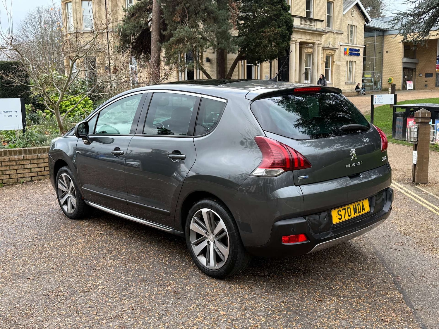 Used Peugeot 3008 2015 for sale - 76961799: Photo 3