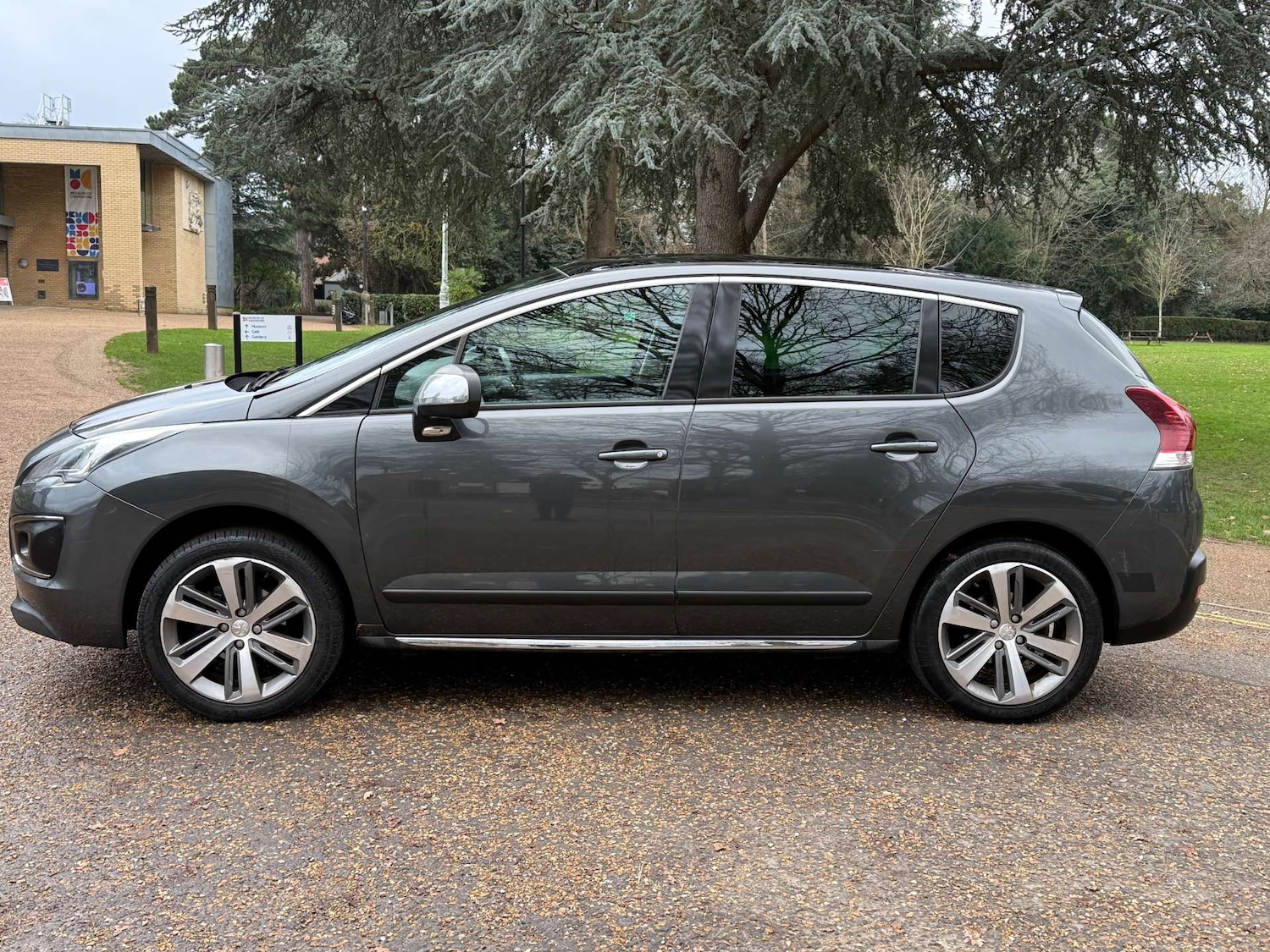 Used Peugeot 3008 2015 for sale - 76961799: Photo 7