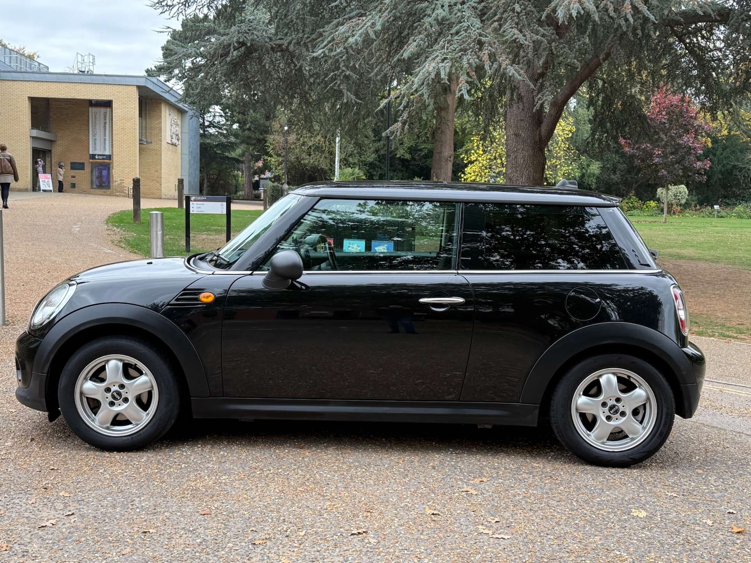 Used MINI Hatch 2011 for sale - 76601213: Photo 5