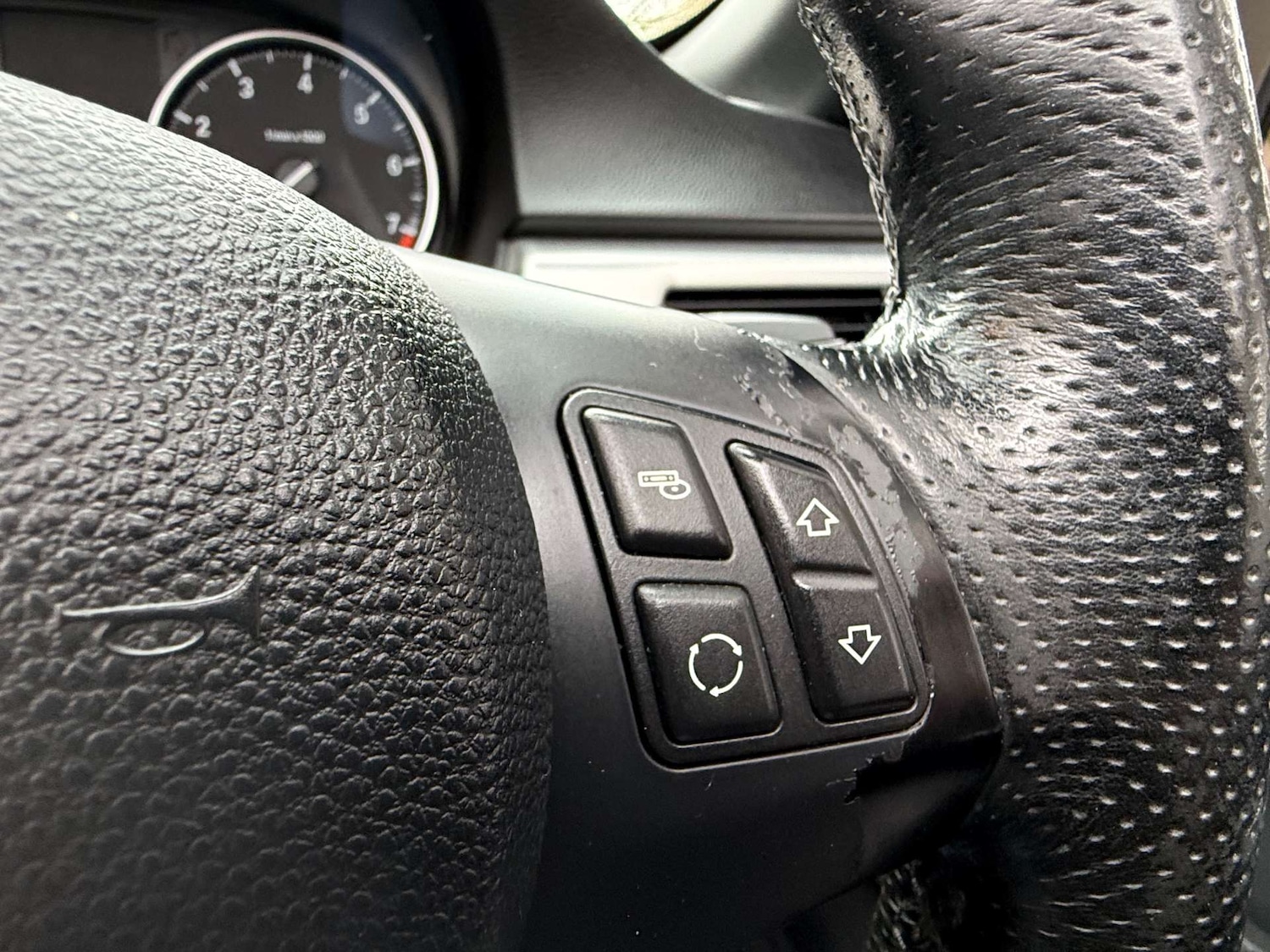 Used BMW 3 Series 2010 for sale - 78016434: Photo 23