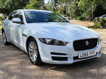 Used Jaguar XE 2016 for sale - 78819496: Photo