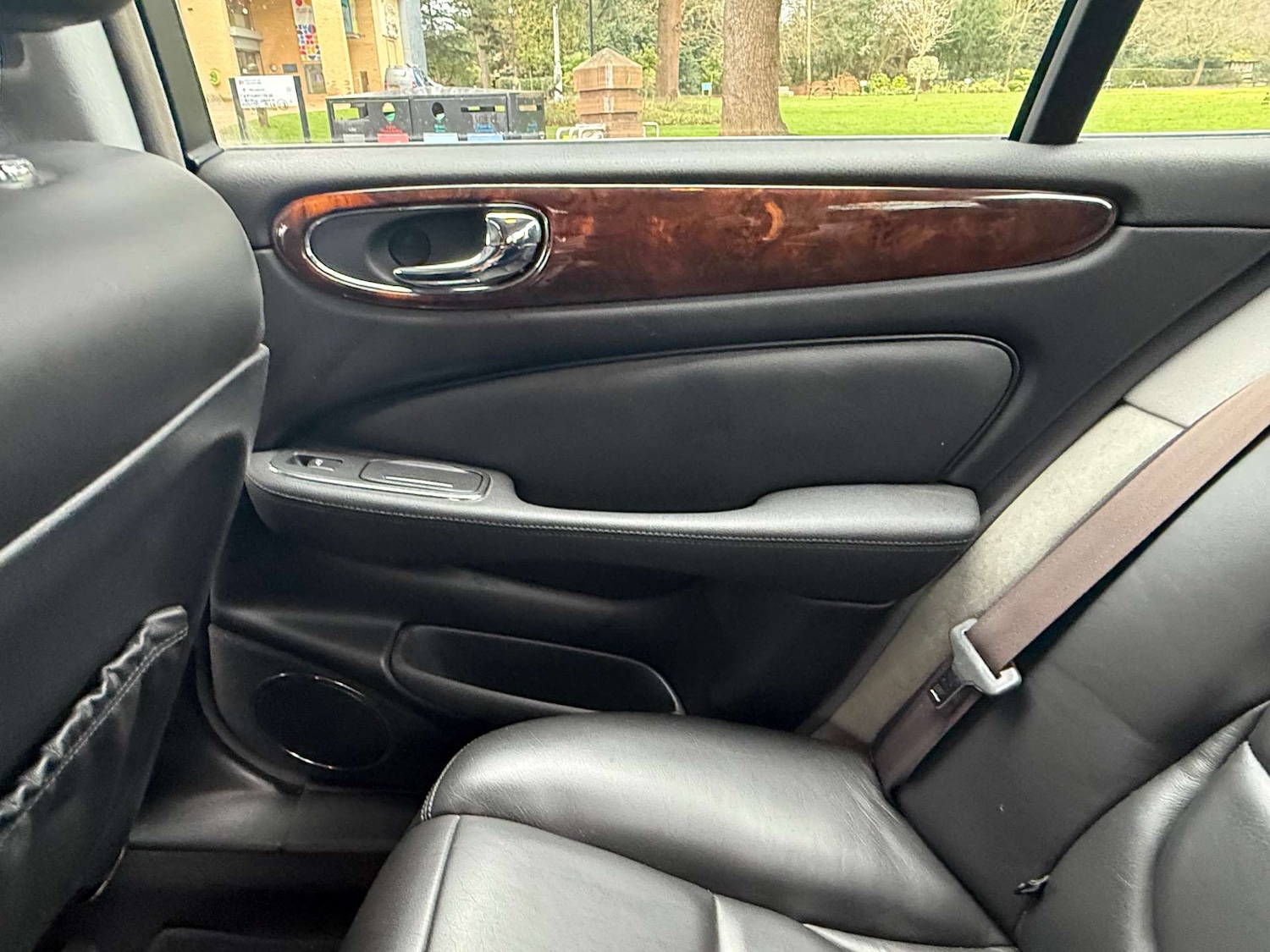 Used Jaguar XJ 2004 for sale - 77694630: Photo 14