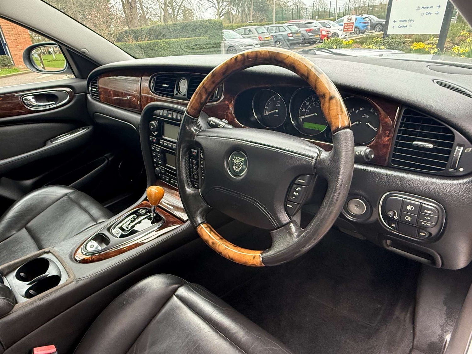 Used Jaguar XJ 2004 for sale - 77694630: Photo 22