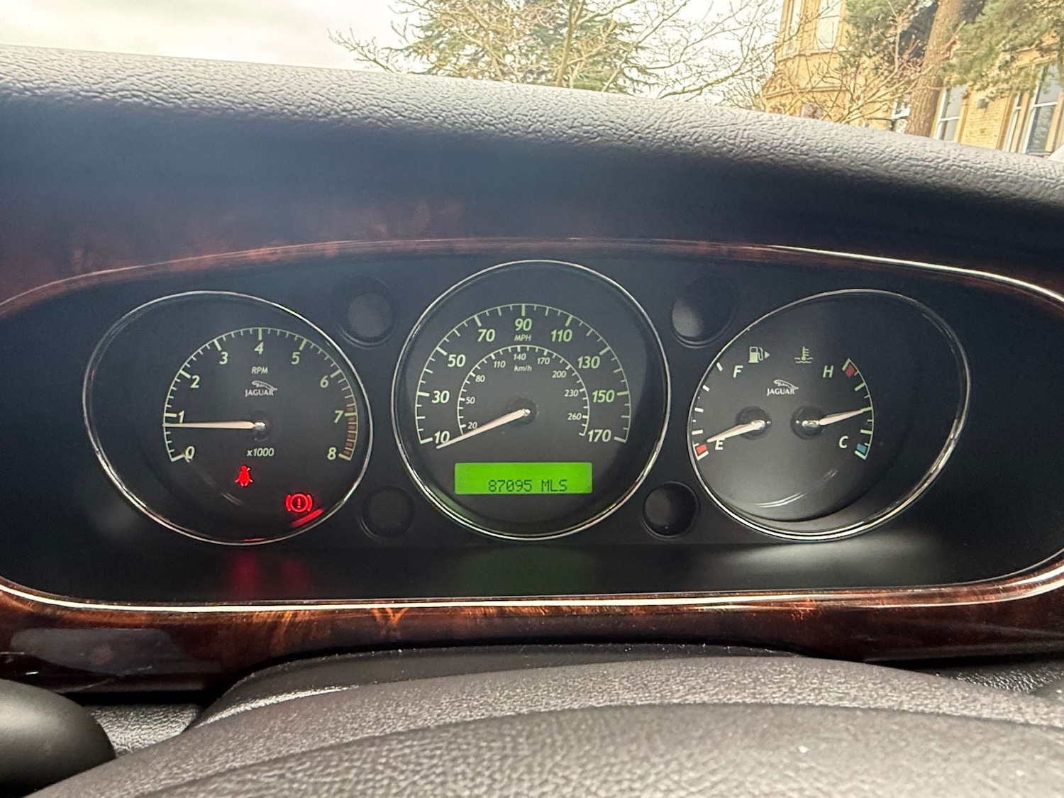 Used Jaguar XJ 2004 for sale - 77694630: Photo 9