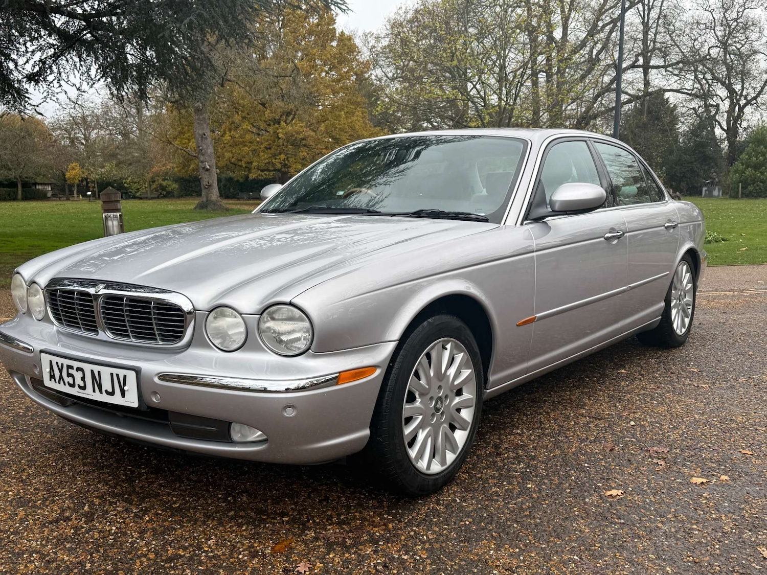 Used Jaguar XJ 2004 for sale - 76830107: Photo 1