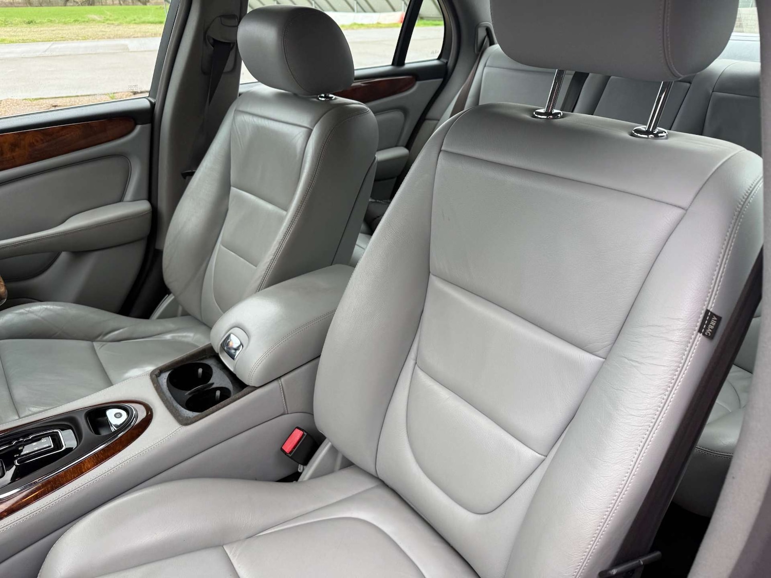 Used Jaguar XJ 2004 for sale - 76830107: Photo 27