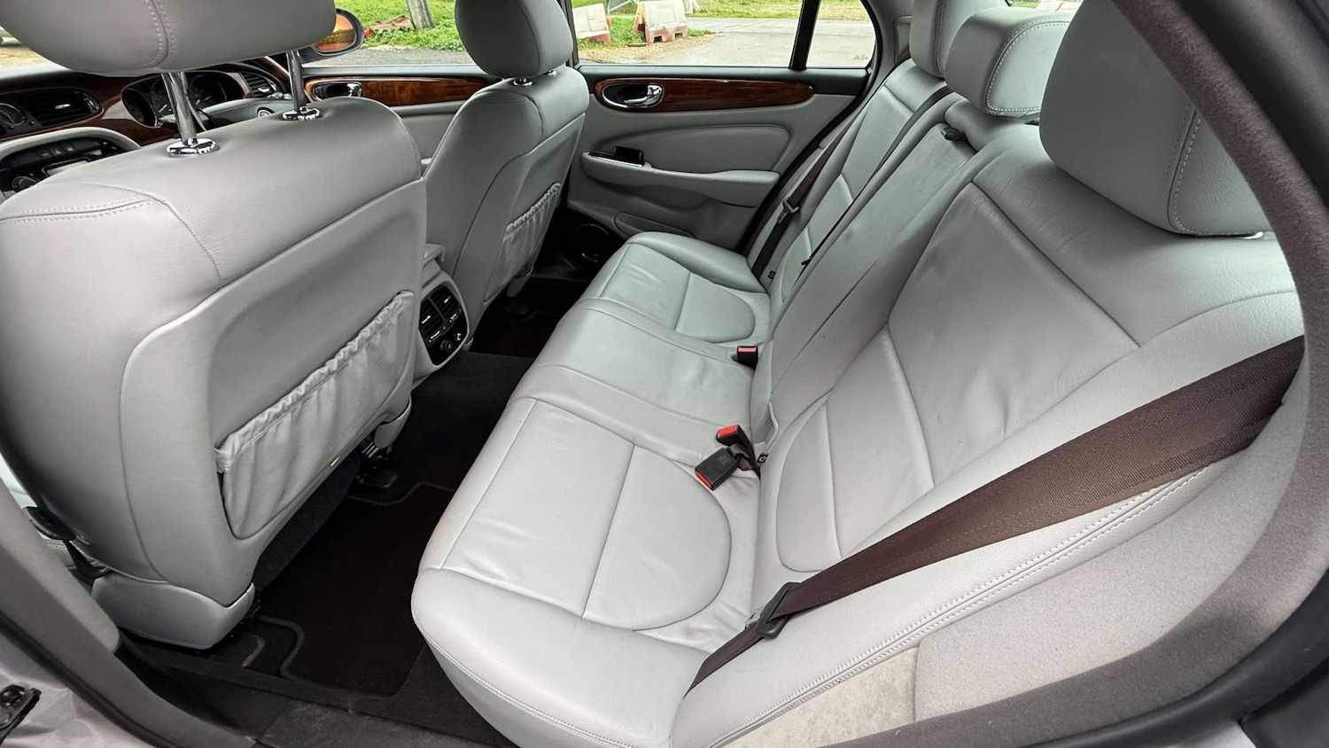 Used Jaguar XJ 2004 for sale - 76830107: Photo 9