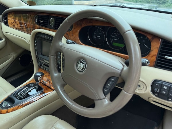 Used Jaguar XJ 2007 for sale - 76331011: Photo 24