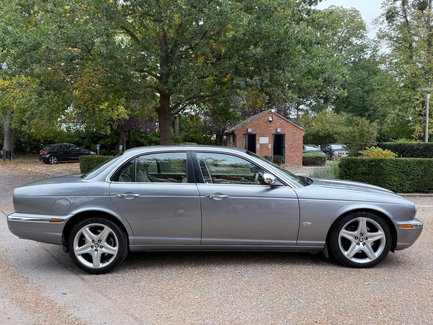 Used Jaguar XJ 2007 for sale - 76331011: Photo 7