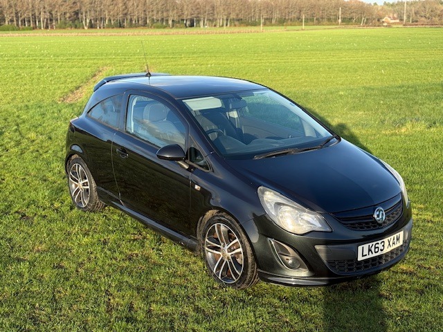 Used Vauxhall Corsa 2013 for sale - 76894879: Photo 2