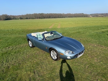 Used Jaguar XK8 2003 for sale - 77759640: Photo