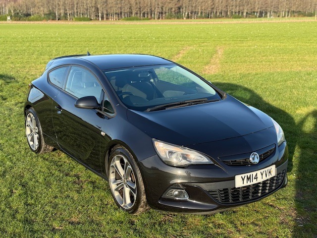 Used Vauxhall Astra GTC 2014 for sale - 77069438: Photo 2