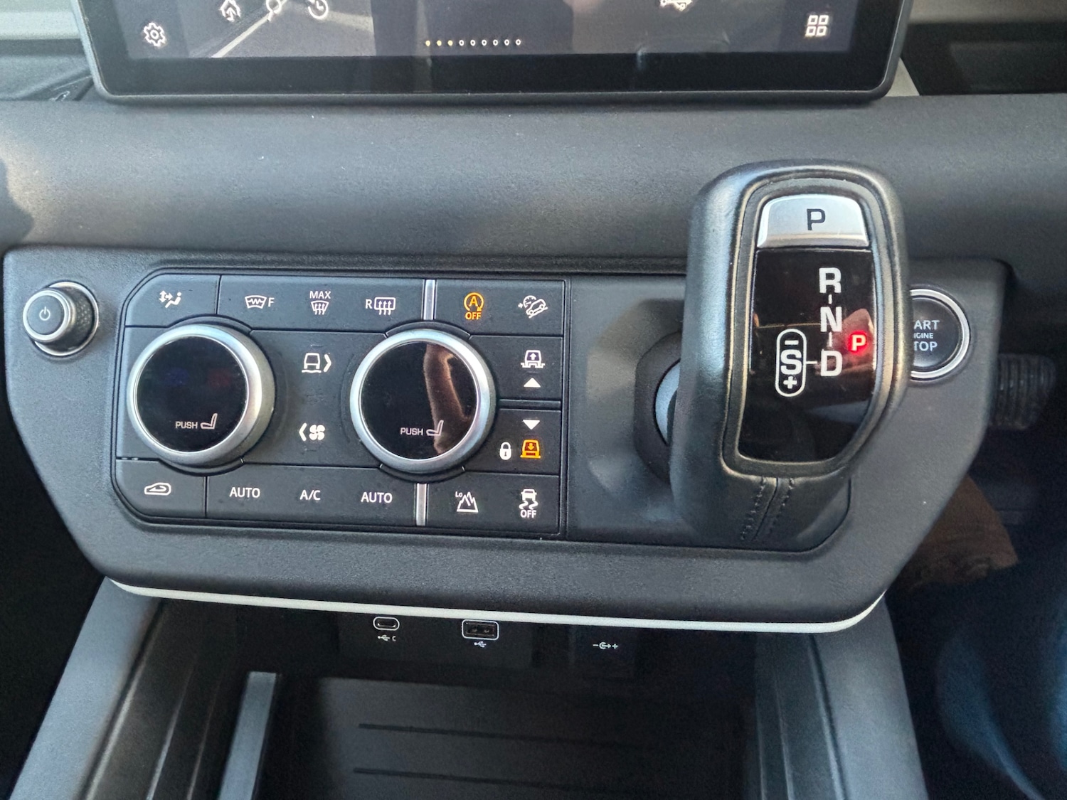 Used Land Rover Defender 2022 for sale - 77303915: Photo 12