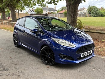Used Ford Fiesta 2015 for sale - 79720802: Photo