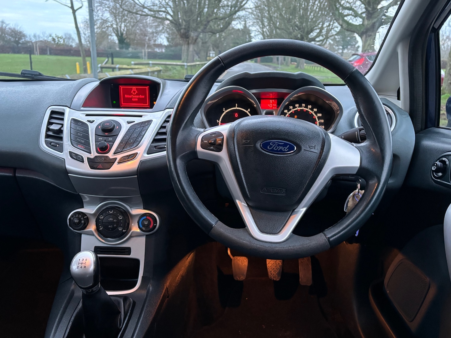 Used Ford Fiesta 2011 for sale - 77298649: Photo 10