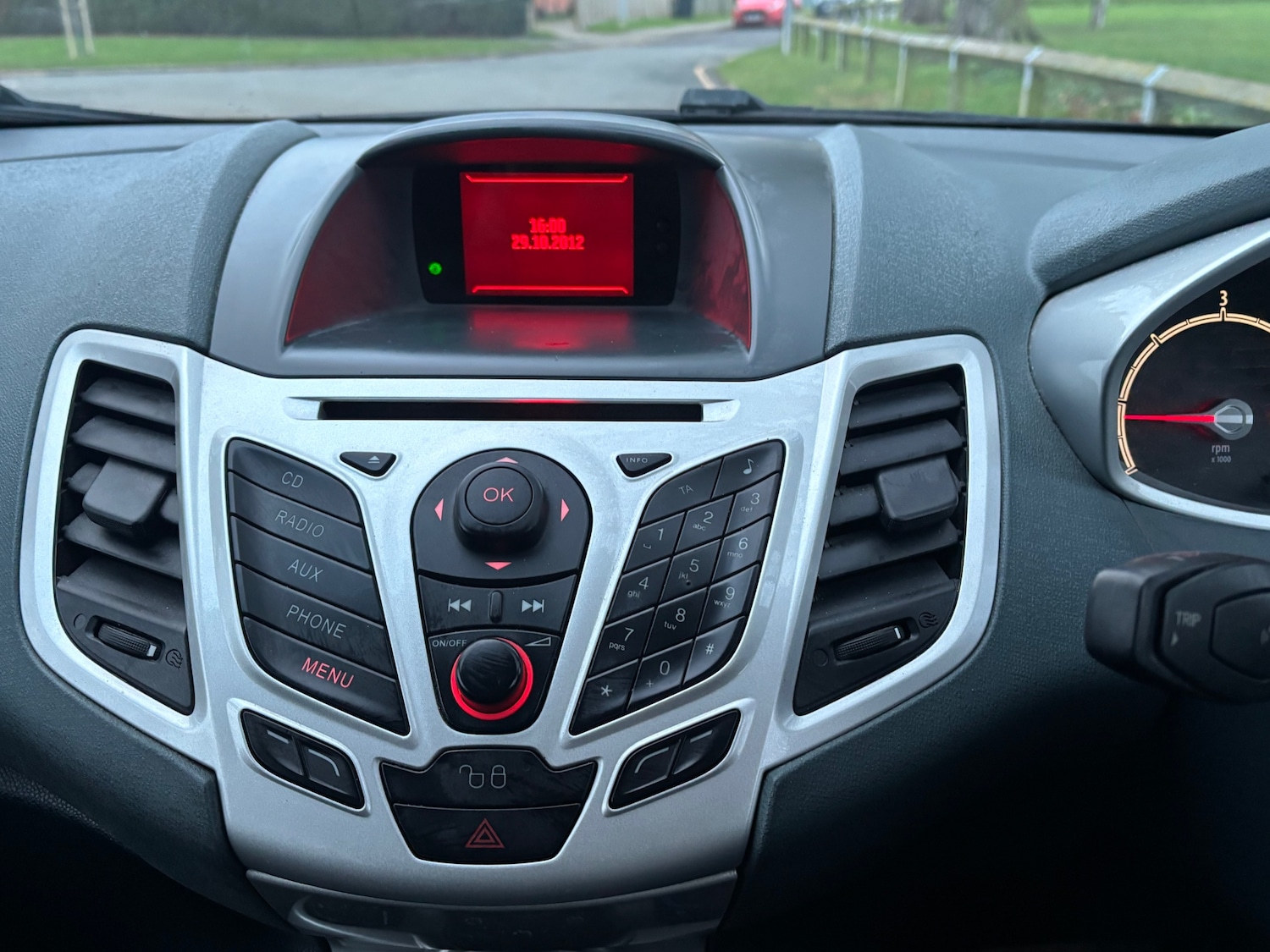 Used Ford Fiesta 2011 for sale - 77298649: Photo 11