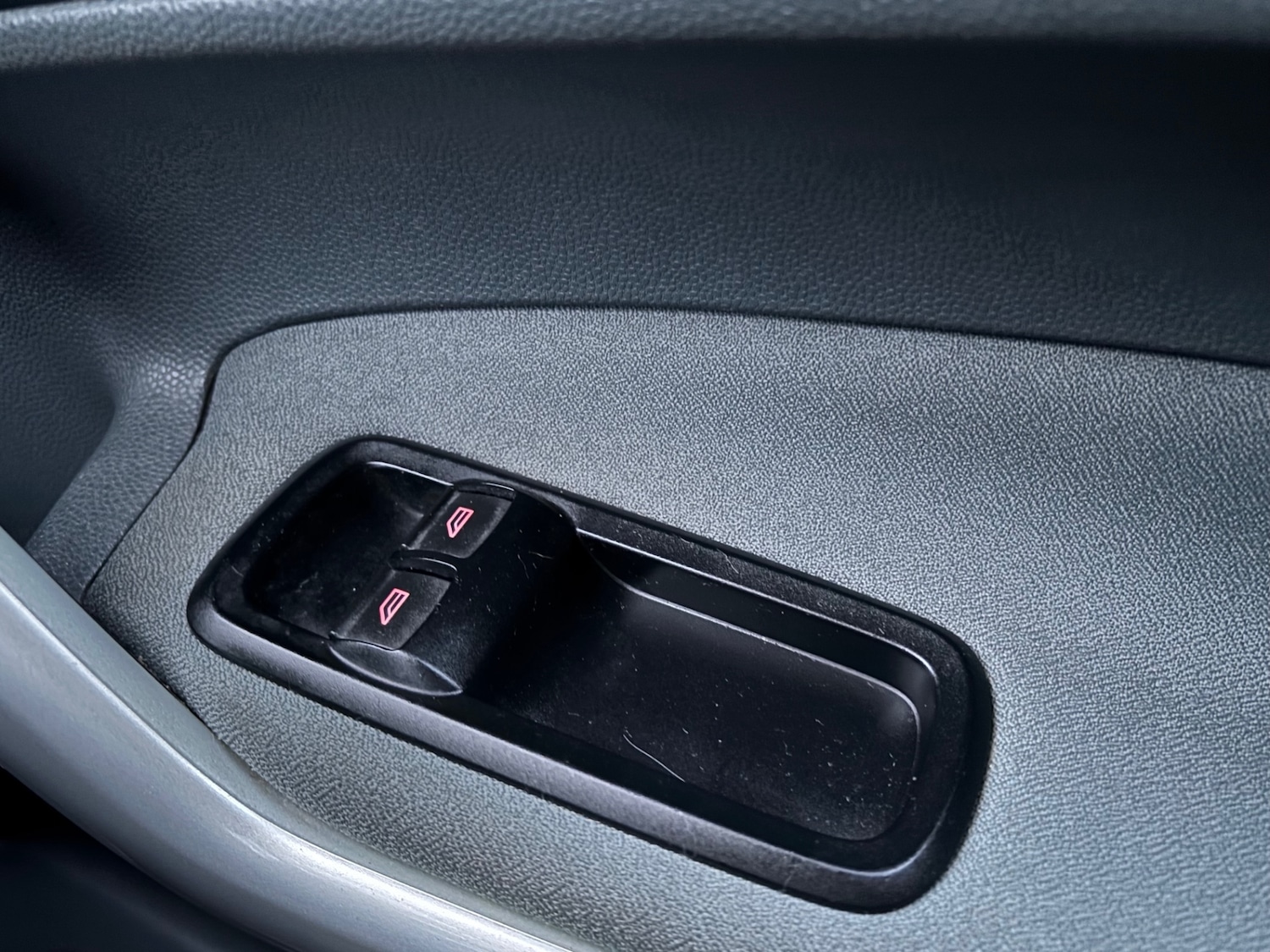 Used Ford Fiesta 2011 for sale - 77298649: Photo 12