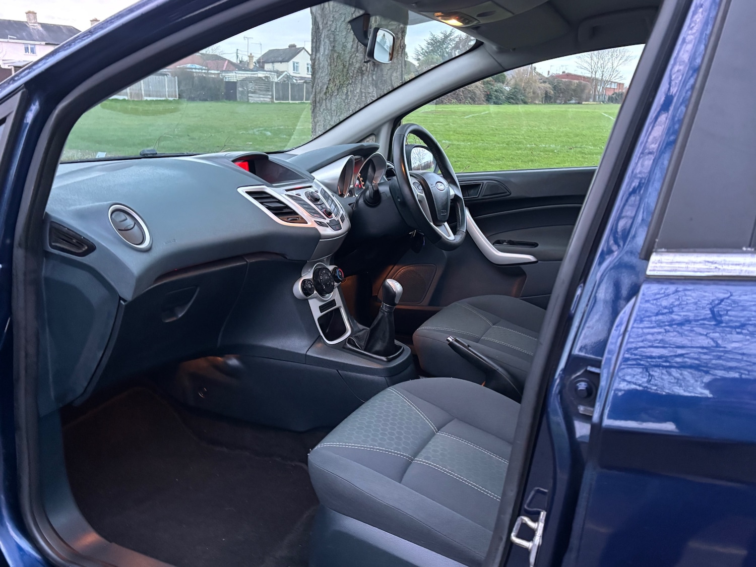 Used Ford Fiesta 2011 for sale - 77298649: Photo 6