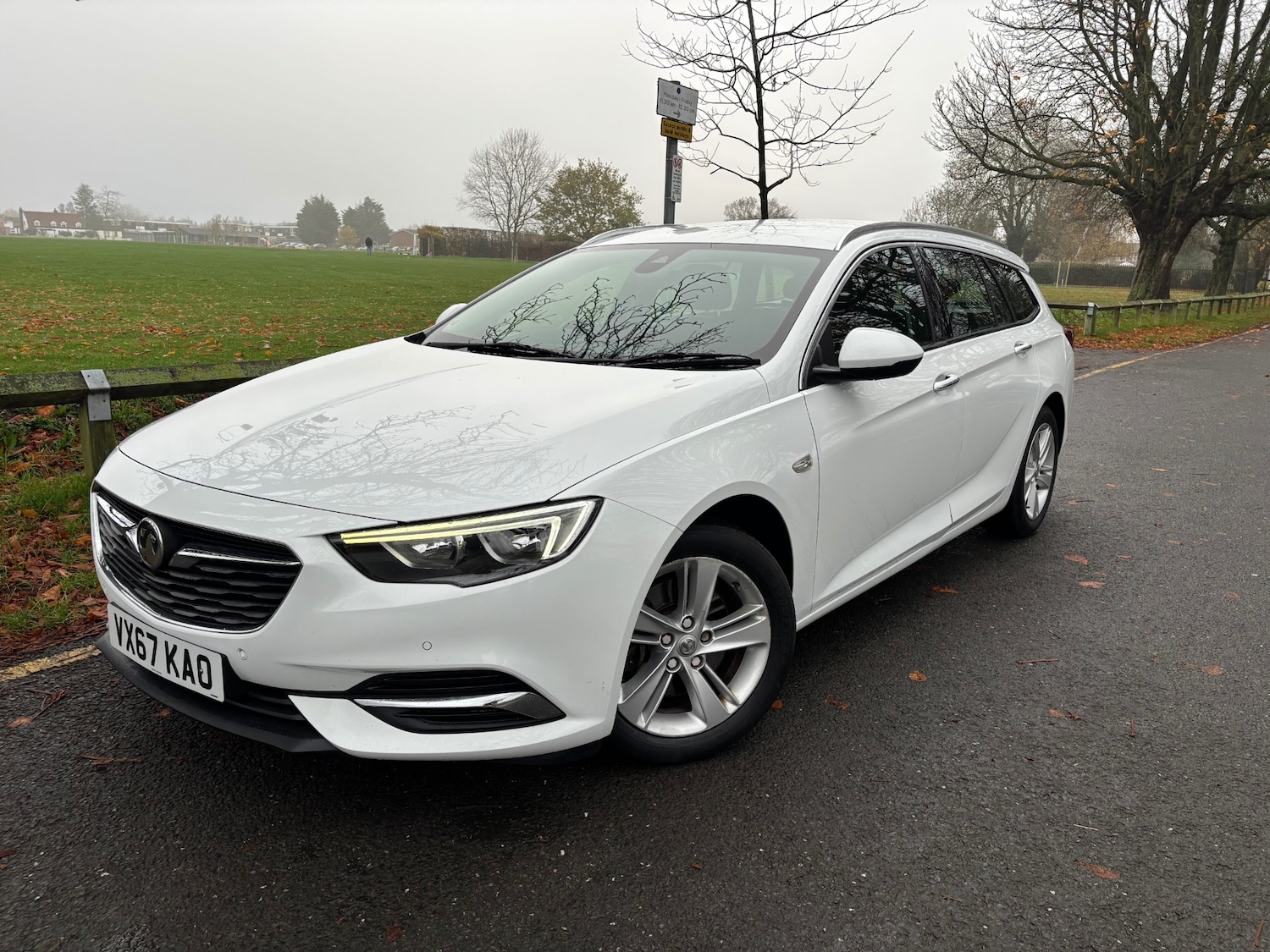 Used Vauxhall Insignia 2018 for sale - 77300793: Photo 2