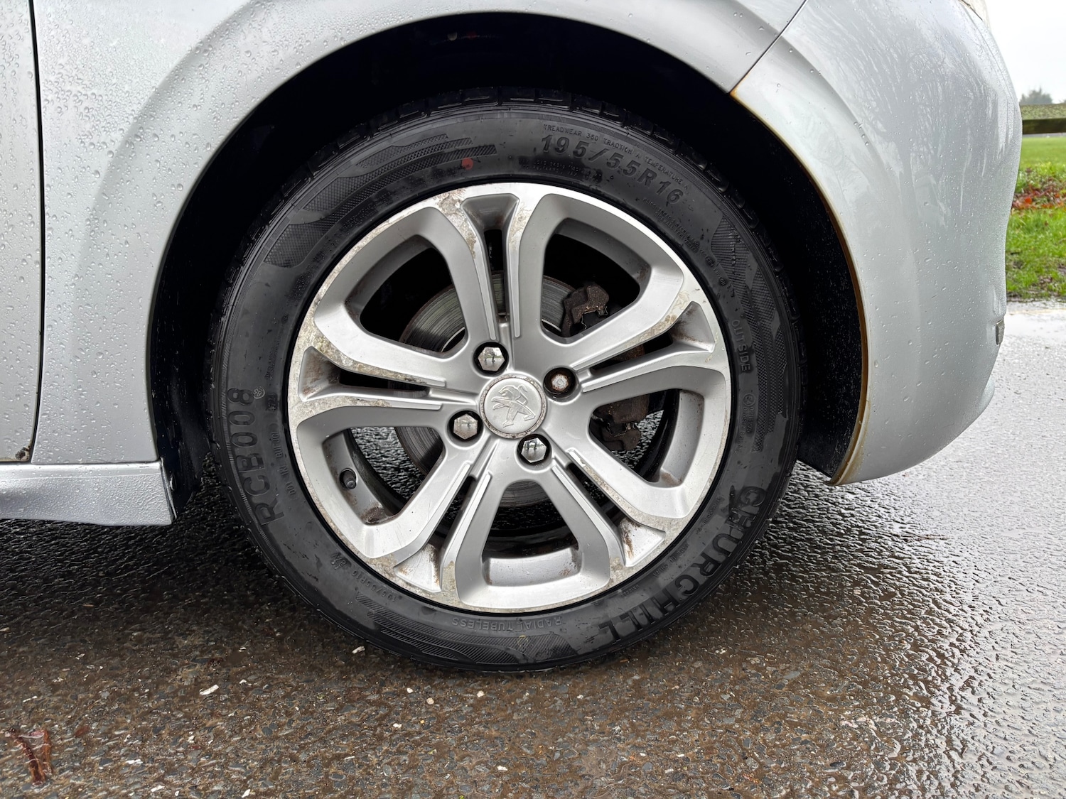 Used Peugeot 208 2013 for sale - 77447777: Photo 17